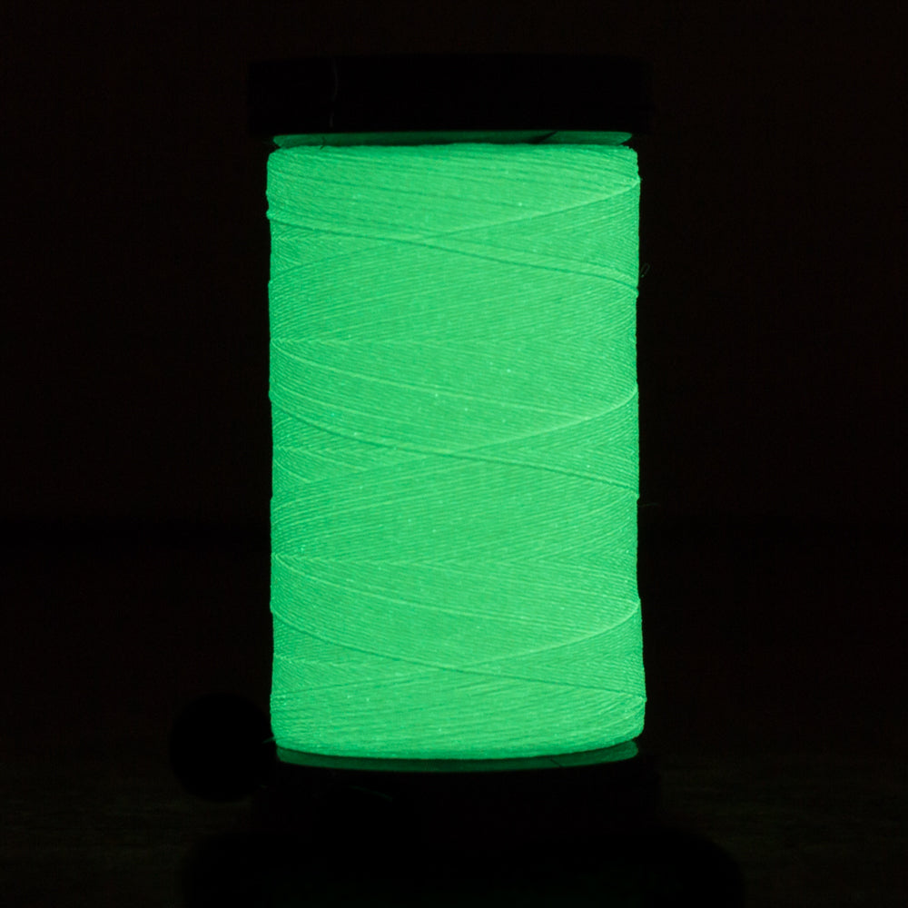 AR03 - Ahrora™ 40wt Glow in the Dark Polyester Pastel Yellow Thread WonderFil Online EU