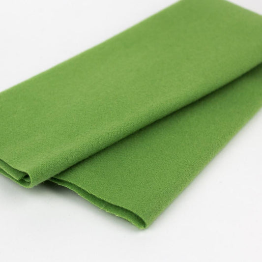 LN14 - Peridot Merino Wool Fabric WonderFil