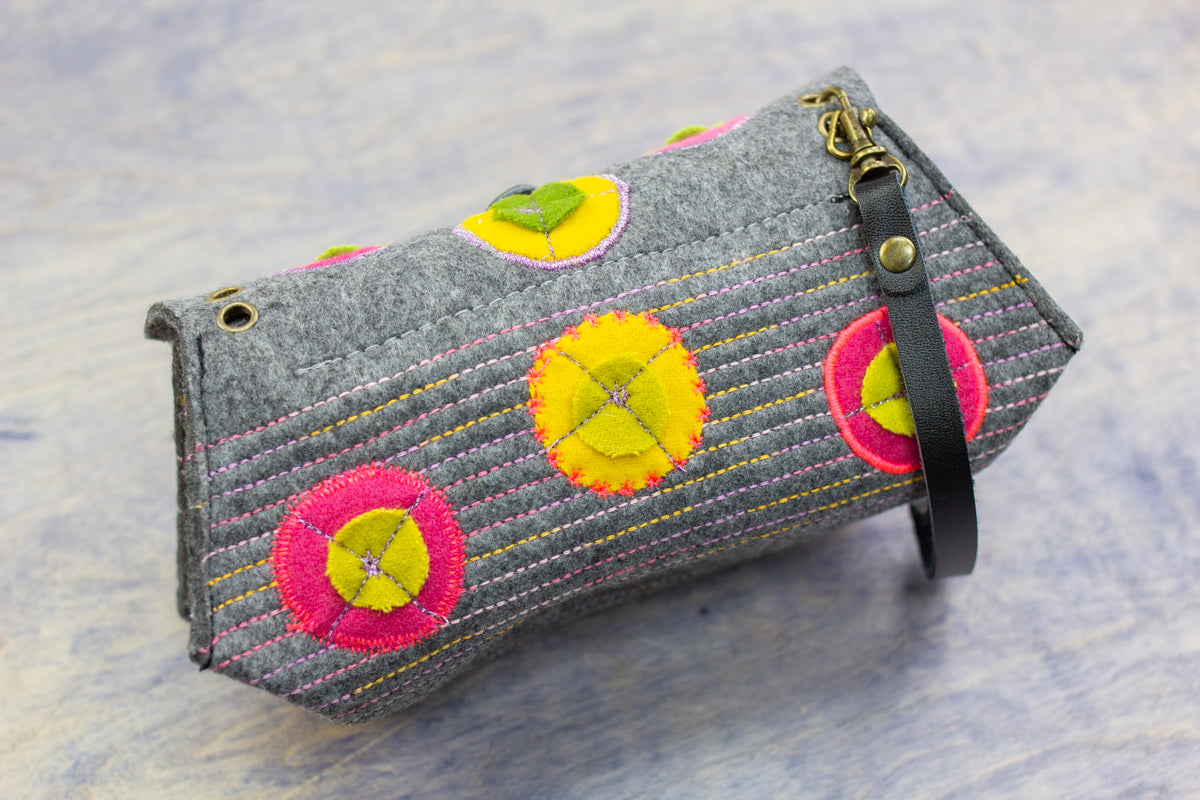 Luella Clutch Purse Kit - Small WonderFil Europe